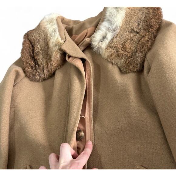 Vintage 70s Sears Women’s Tan Wool Peacoat Real Fur Collar Button Closure S/M - Picture 9 of 10